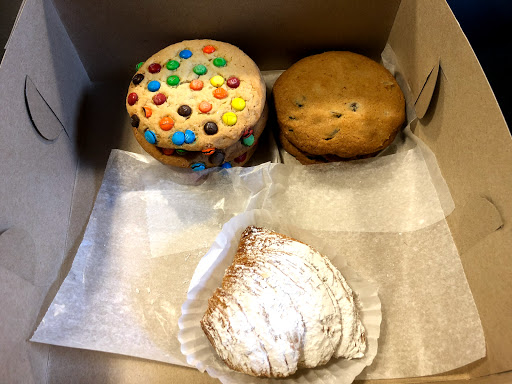 Bakery «Antoines Pastry Shop», reviews and photos, 317 Watertown St, Newton, MA 02458, USA