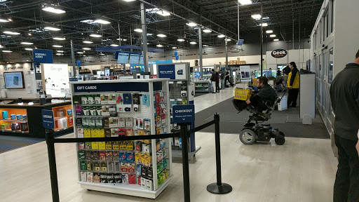 Electronics Store «Best Buy», reviews and photos, 8301 3rd St N, Oakdale, MN 55128, USA