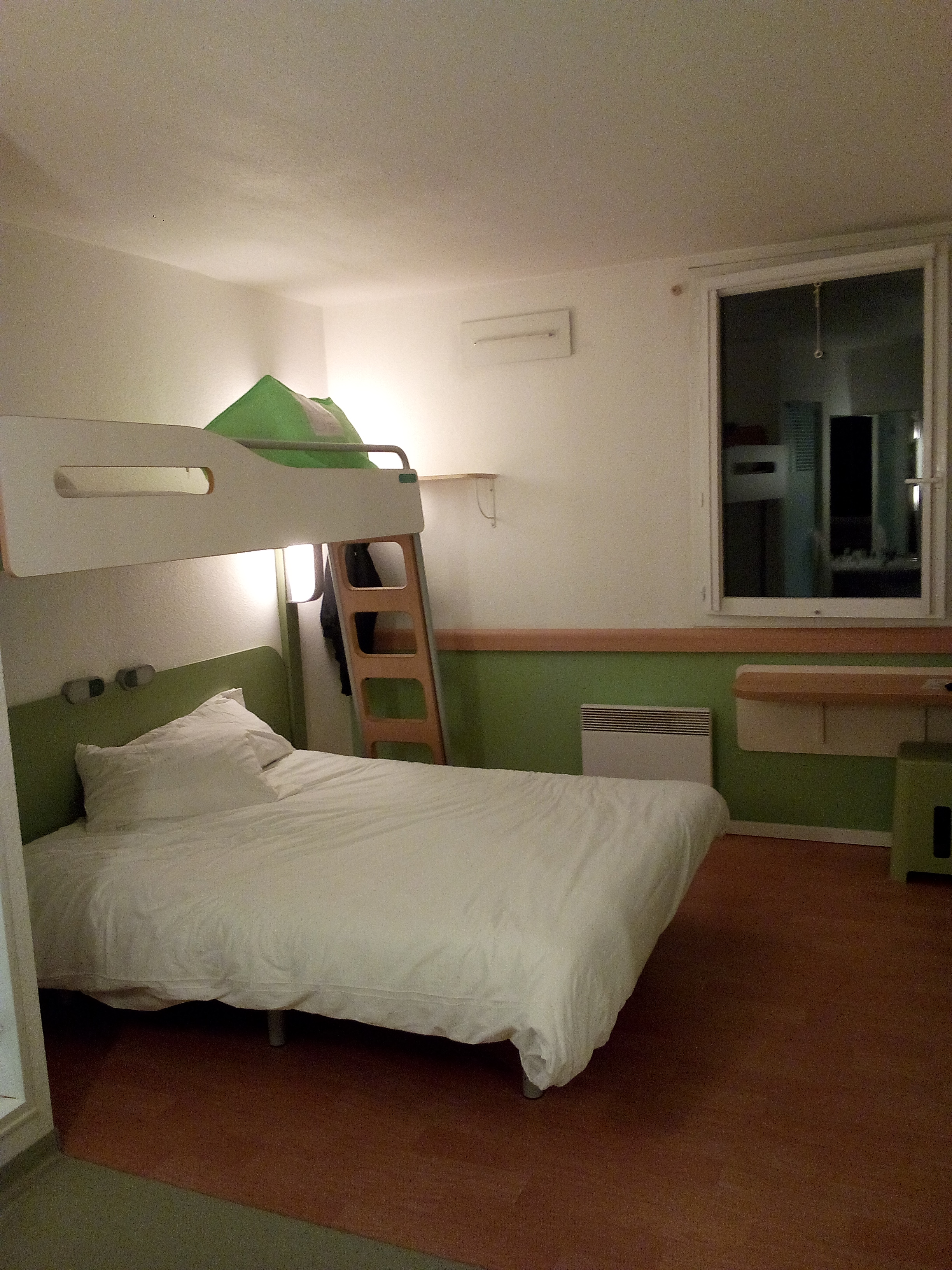Photo n° 3 de l'avis de Jouri.e fait le 20/08/2017 à 06:08