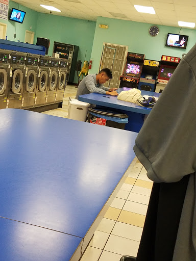 Laundromat «Coin Laundry», reviews and photos, 1246 W Foothill Blvd, Upland, CA 91786, USA