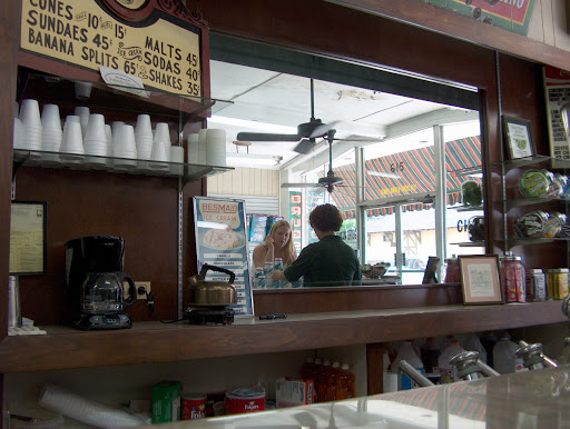 Pharmacy «Chapman Drug Company-Pharmacy», reviews and photos, 615 N Central Ave, Hapeville, GA 30354, USA