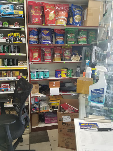 Tobacco Shop «Beach & Lambert Water Smoke Shop», reviews and photos, 681 S Beach Blvd, La Habra, CA 90631, USA