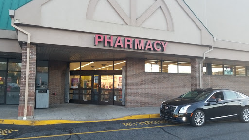 Drug Store «Walgreens», reviews and photos, 649 W Main St, Waterbury, CT 06702, USA