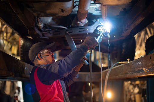 Auto Repair Shop «Velasquez Complete Auto Care», reviews and photos, 5317 S Archer Ave, Chicago, IL 60632, USA