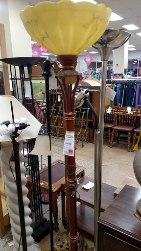 Thrift Store «Goodwill Store & Donation Center», reviews and photos, 675 W North Ave, Elmhurst, IL 60126, USA