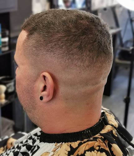 leigh the barber - Barrow-in-Furness