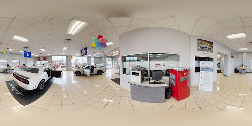 Car Dealer «Gurnee Chrysler Jeep Dodge Ram», reviews and photos, 7255 Grand Ave, Gurnee, IL 60031, USA