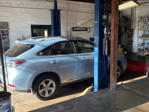 Auto Repair Shop «Arbor Auto Repair Austin», reviews and photos, 5422 Burnet Rd, Austin, TX 78756, USA