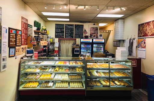 Donut Shop «Family Donut Shop», reviews and photos, 2100 N Northgate Way, Seattle, WA 98133, USA