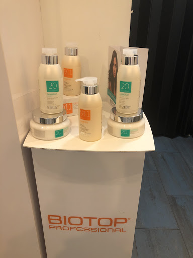 Beauty Salon «Hair Salon Armandeus Doral», reviews and photos, 8726 NW 26th St #7, Doral, FL 33172, USA