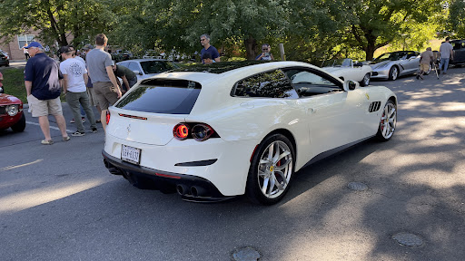 Shopping Mall «Village Centre», reviews and photos, 776 Walker Rd, Great Falls, VA 22066, USA