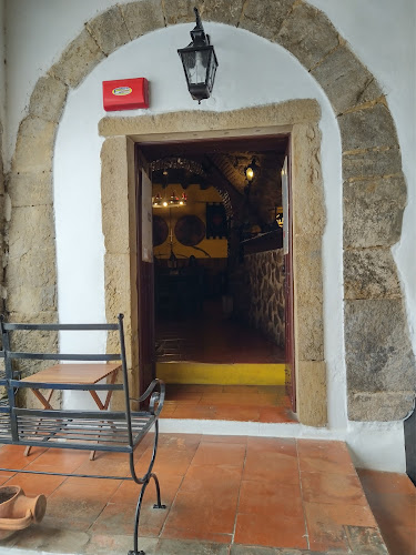 Arco da Cadeia Wine Bar