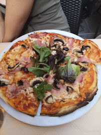 Pizza du Restaurant méditerranéen La Tapenade à Nice - n°18