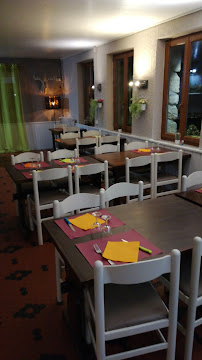 Atmosphère du Restaurant Auberge des 3 lacs à Coucouron - n°2