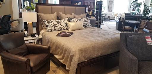 Furniture Store «Walter E. Smithe Furniture + Design», reviews and photos, 1775 W Rand Rd, Arlington Heights, IL 60004, USA
