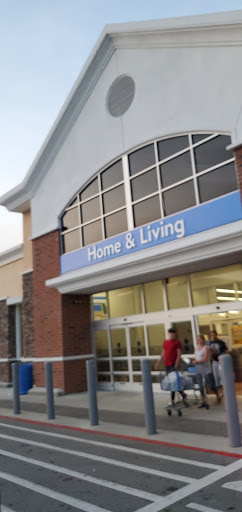 Department Store «Walmart Supercenter», reviews and photos, 260 Donald E Thurmond Pkwy, Cleveland, GA 30528, USA