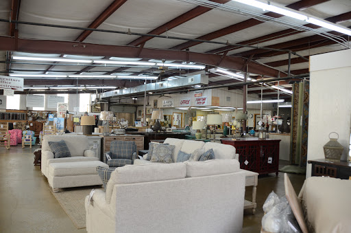 Furniture Store «Akins Furniture (Dogtown)», reviews and photos, 3450 Co Rd 81, Fort Payne, AL 35967, USA