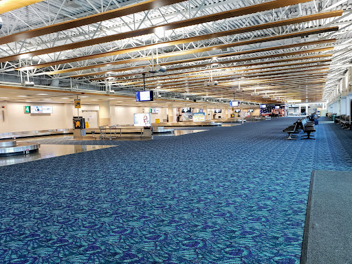 Long Island MacArthur Airport image 2