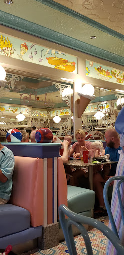 Dessert Shop «Beaches & Cream Soda Shop», reviews and photos, 1800 Epcot Resorts Blvd, Orlando, FL 32830, USA