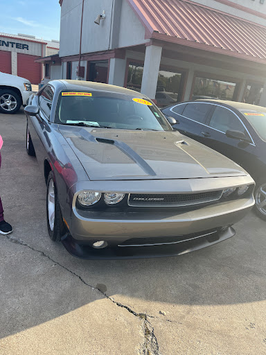 Car Dealer «Barrett Motors-Rowlett», reviews and photos, 2300 Lakeview Pkwy, Rowlett, TX 75088, USA