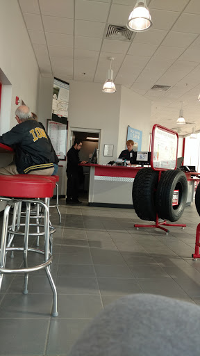 Tire Shop «Discount Tire Store - Cedar Rapids, IA», reviews and photos, 3050 Wiley Blvd SW, Cedar Rapids, IA 52404, USA