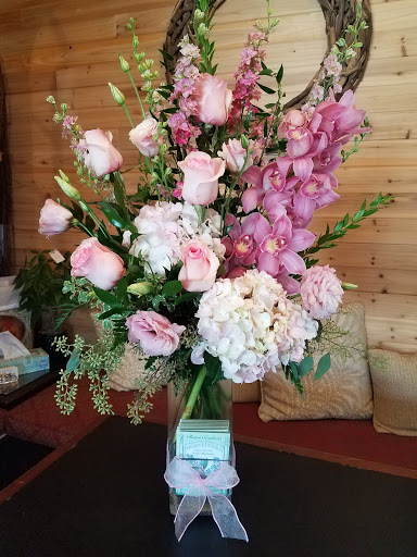 Florist «Mums the Word-A Florist», reviews and photos, 1175 N Berkeley Ave, Fullerton, CA 92832, USA