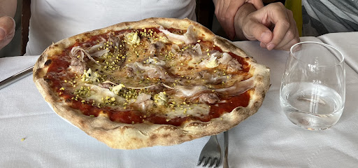 Pizzeria Ristorante Enoteca Le Grazie in Colle di Val dElsa, Provincia di Siena