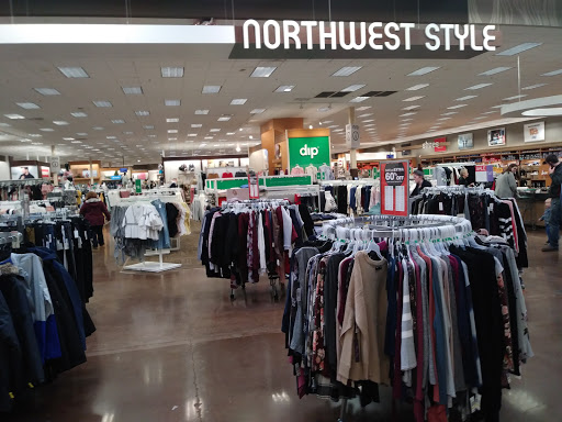 Grocery Store «Fred Meyer», reviews and photos, 3300 Portland Rd, Newberg, OR 97132, USA