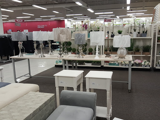 Clothing Store «Burlington Coat Factory», reviews and photos, 4500 S Damen Ave, Chicago, IL 60609, USA