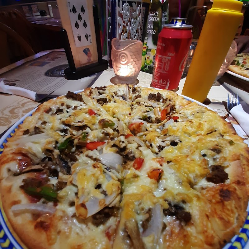 Grillroom Pizzeria Nefertiti