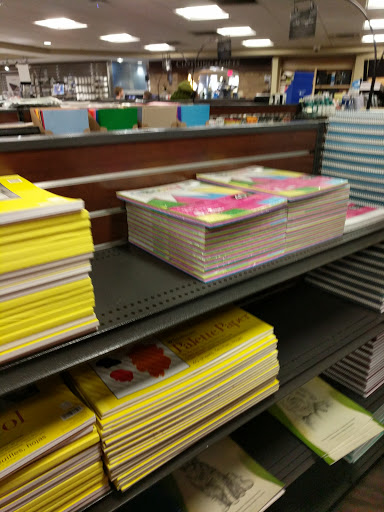 Book Store «The University Store on Fifth», reviews and photos, 4000 Fifth Ave, Pittsburgh, PA 15213, USA