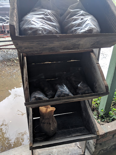 Florist «Sequoia Flowers Produce & More», reviews and photos, 20940 Ave 296, Exeter, CA 93221, USA