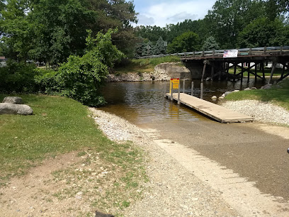 Middle Lake Boat Launch