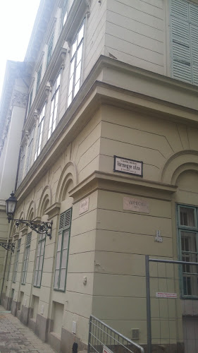 Pest Megye Önkormányzatának Hivatala - Budapest