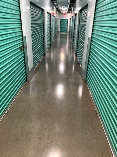 Self-Storage Facility «Folsom Parkshore Self Storage», reviews and photos, 185 Parkshore Dr, Folsom, CA 95630, USA