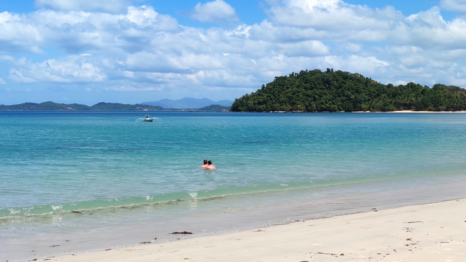 Tandan Beach的照片 带有宽敞的海岸