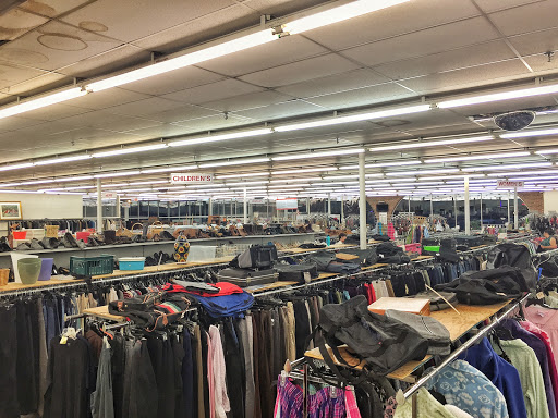 Thrift Store «The Salvation Army Family Store & Donation Center», reviews and photos, 6715 Dempster St, Morton Grove, IL 60053, USA
