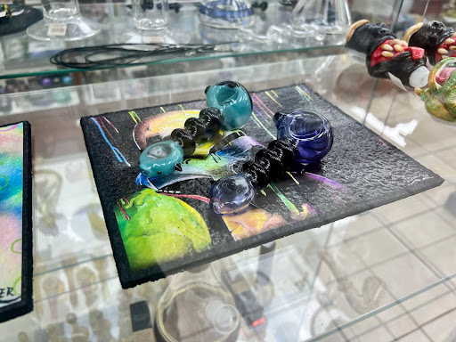 Tobacco Shop «Smoke Tokz Head Shop KC», reviews and photos, 1263 W 103rd St, Kansas City, MO 64114, USA