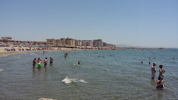 Spiaggia via del Mare'in fotoğrafı - rahatlamayı sevenler arasında popüler bir yer