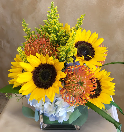 Florist «Ruth Messmer Florist Inc.», reviews and photos, 3366 S Cleveland Ave, Fort Myers, FL 33901, USA