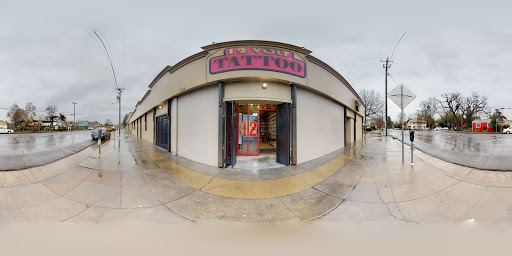 Tattoo Shop «12 Volt Tattoo Chico», reviews and photos, 194 E 8th St, Chico, CA 95928, USA