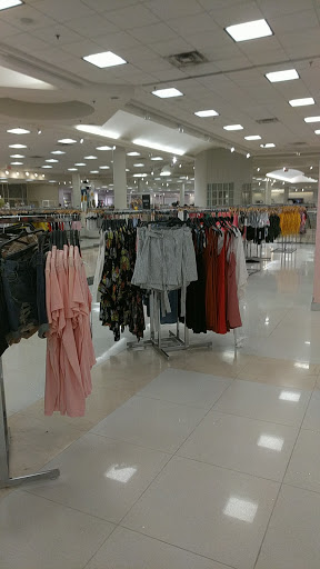 Clothing Store «Forever 21», reviews and photos, 10306 Southside Blvd, Jacksonville, FL 32256, USA