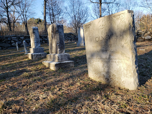 Memorial Park «Captain Stephen Olney Memorial Park», reviews and photos, Smithfield Rd, North Providence, RI 02904, USA