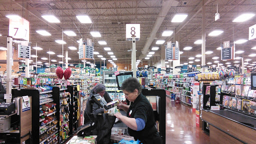 Grocery Store «Fred Meyer», reviews and photos, 19200 SW Martinazzi Ave, Tualatin, OR 97062, USA