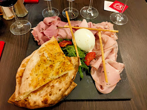 Photo n°27 de Chez Carlo - Pizzas au feu de bois Gerland à Lyon ()