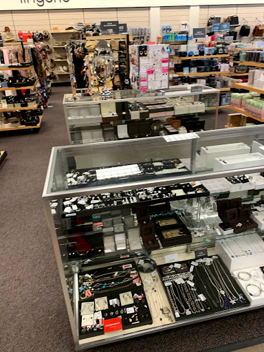 Department Store «Nordstrom Rack The Shops at Park Lane», reviews and photos, 8050 Park Lane North, Dallas, TX 75231, USA