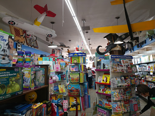 Toy Store «Brookside Toy and Science», reviews and photos, 330 W 63rd St, Kansas City, MO 64113, USA