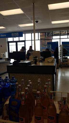 Clothing Store «Ross Dress for Less», reviews and photos, 455 S Wadsworth Blvd, Lakewood, CO 80226, USA