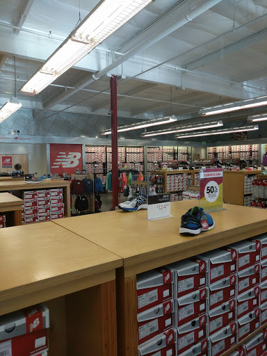 Shoe Store «New Balance Factory Store», reviews and photos, 8155 Arroyo Cir #7, Gilroy, CA 95020, USA