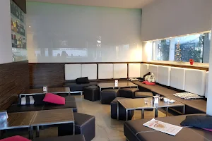 NEW LIVING CAFE' image